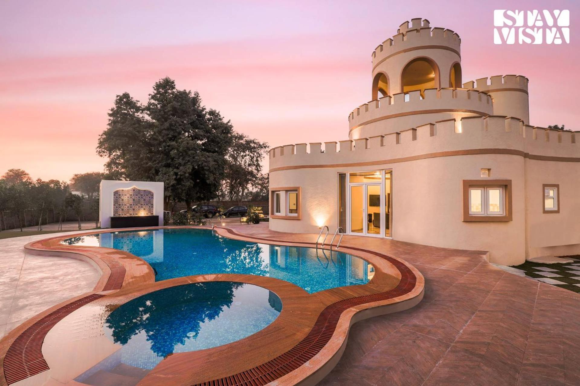 Stayvista'S Mystic Castle With Terrace, Swimming Pool, Lawn With Gazebo Džajpur Exteriér fotografie