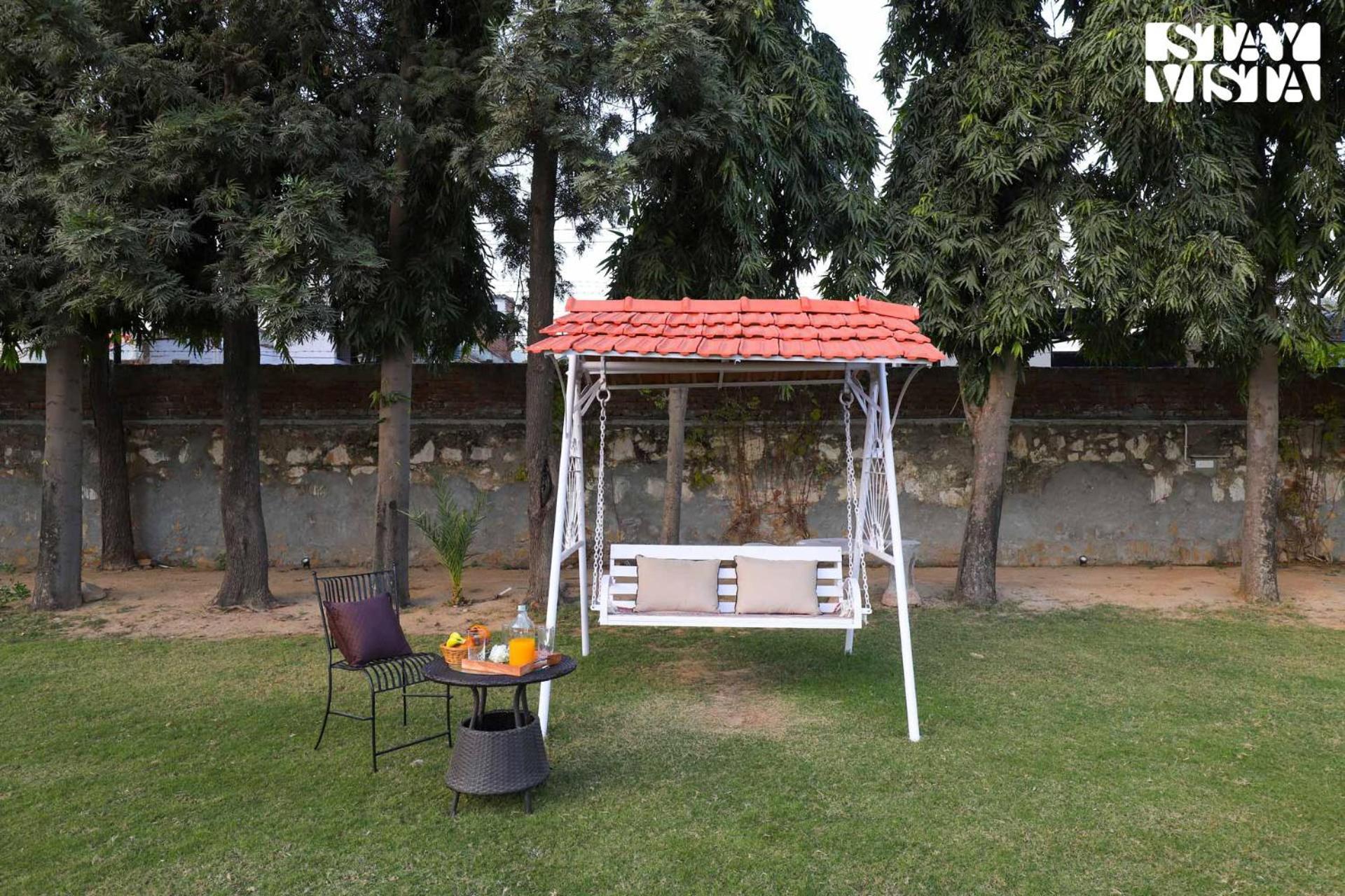 Stayvista'S Mystic Castle With Terrace, Swimming Pool, Lawn With Gazebo Džajpur Exteriér fotografie